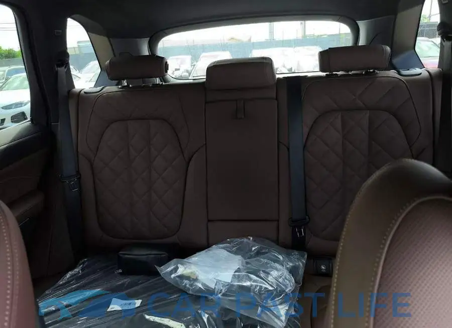 5UX43EU04T9355056# 11