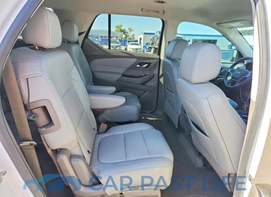 1GNEVHKW3MJ132877# 11