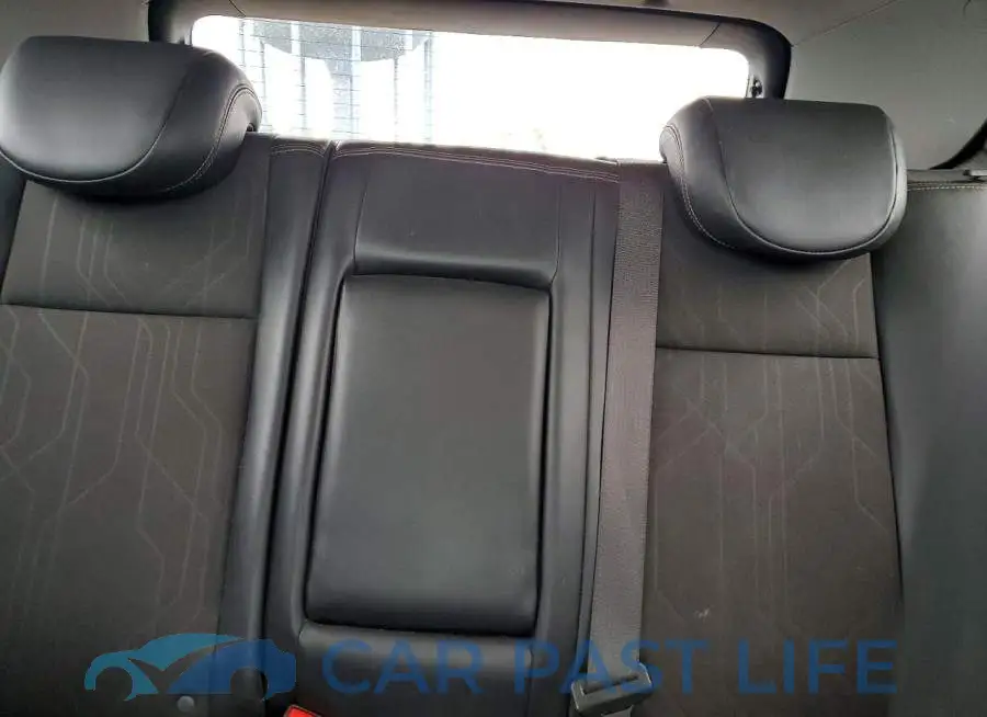 KL7CJPSM4NB557909# 10