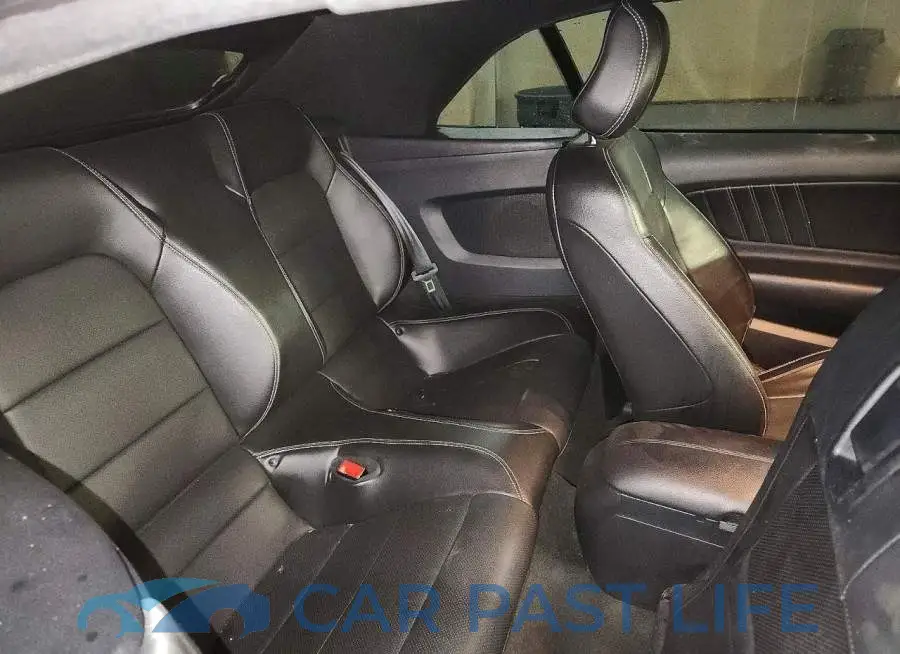 1FATP8UH3J5155207# 10