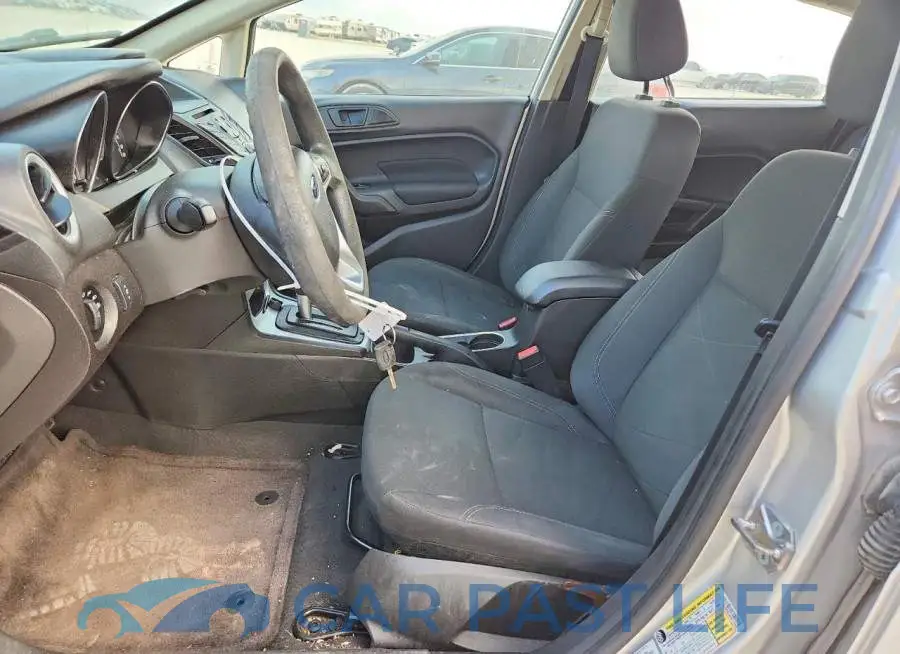 3FADP4EJ9HM132002# 7