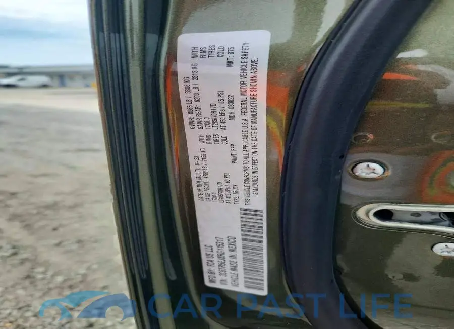 3C6TR5EJ8RG115317# 12