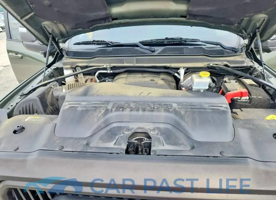 3C6TR5EJ8RG115317# 11
