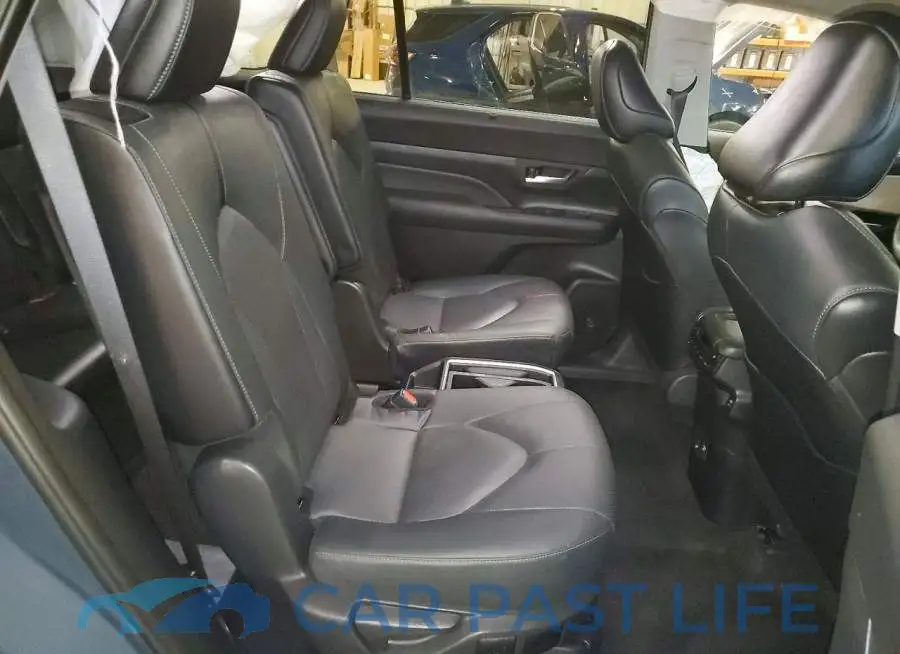 5TDAAAB51RS032725# 11
