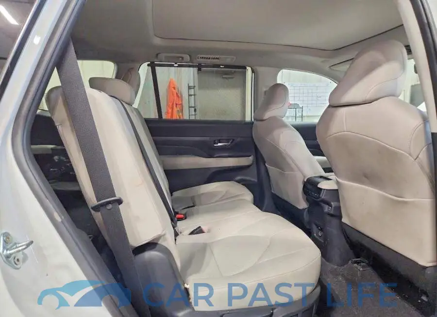 5TDAAAB51RS047810# 11