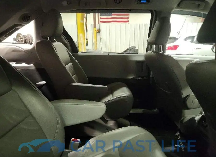 5TDDZ3DC1JS194968# 11