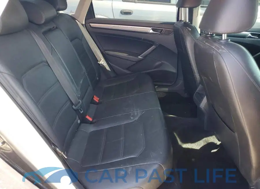 1VWDT7A36HC051651# 10