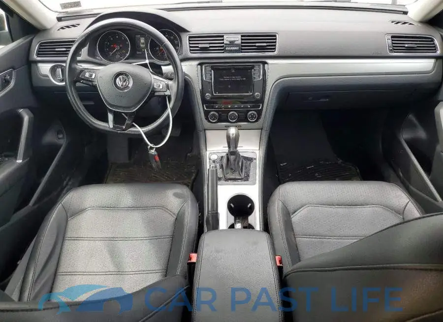 1VWLA7A37KC008476# 8