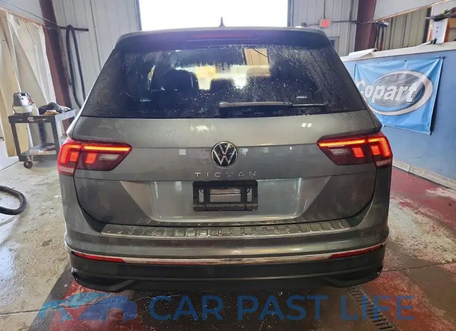 3VV6B7AX7RM213256# 6