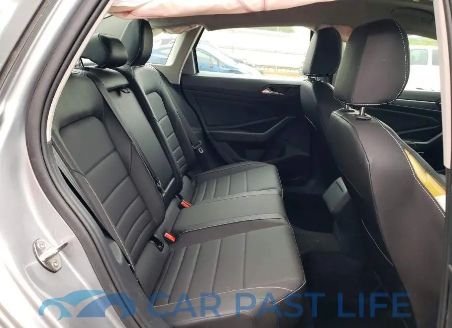 3VW7M7BU0RM035429# 10