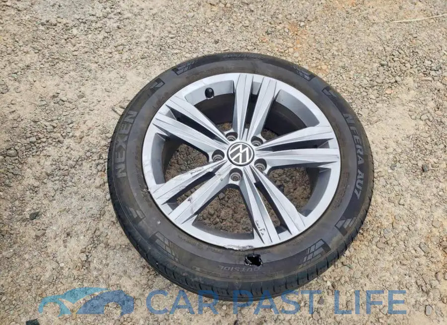 3VW7M7BU0RM035429# 12