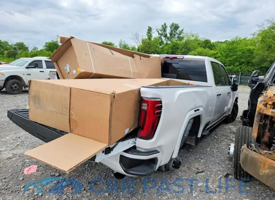 1GT4UXEY2SF235934# 3