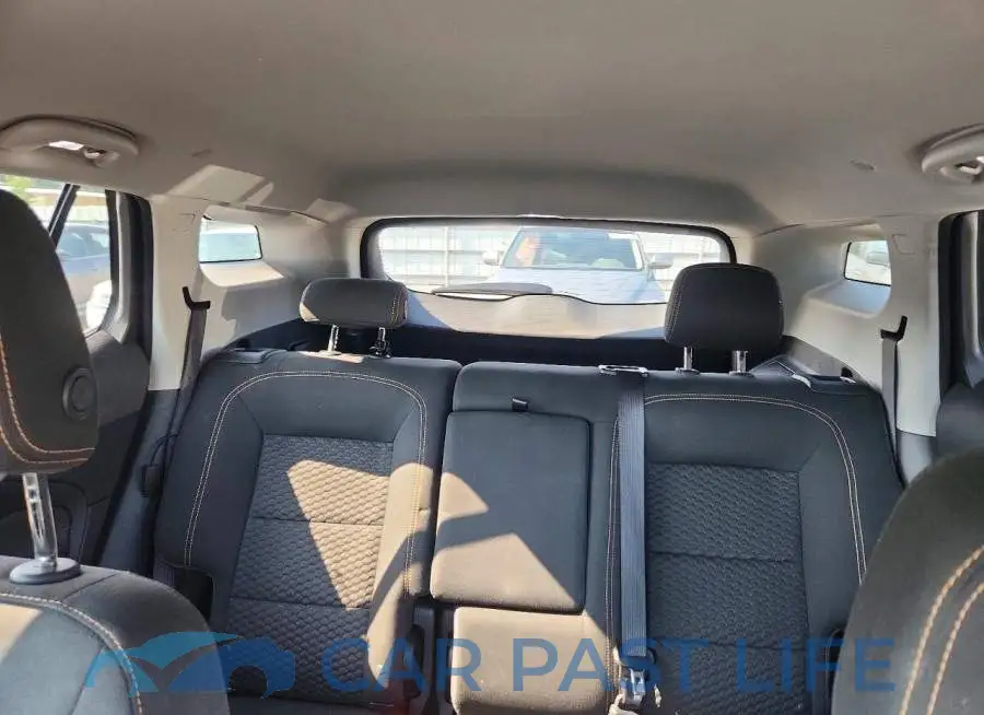 3GKALTEV7JL318899# 10
