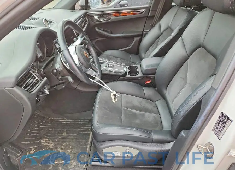 WP1AB2A52MLB35195# 7