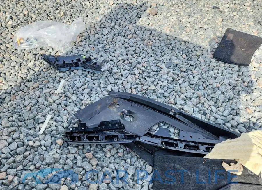 1C4RJXP63RW225871# 13