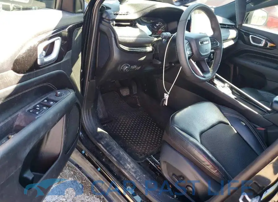 3C4NJDBN9PT517619# 8