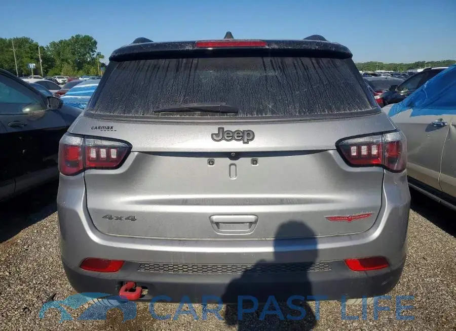 3C4NJDDB0LT195367# 6