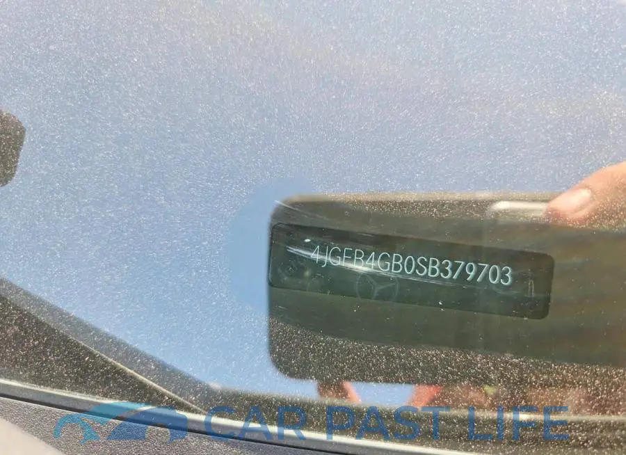 4JGFB4GB0SB379703# 13