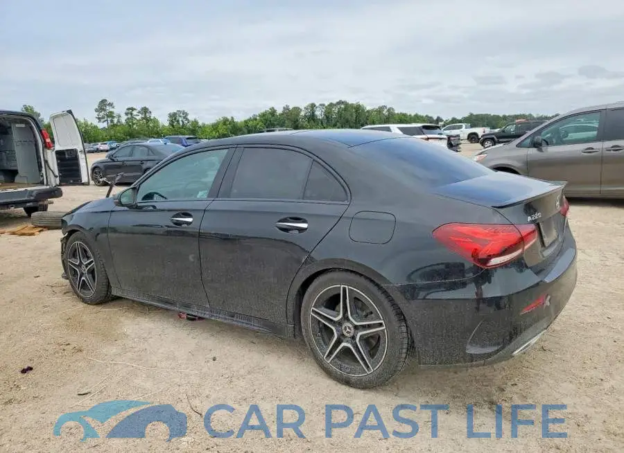 W1K3G4FB8LJ236540# 2