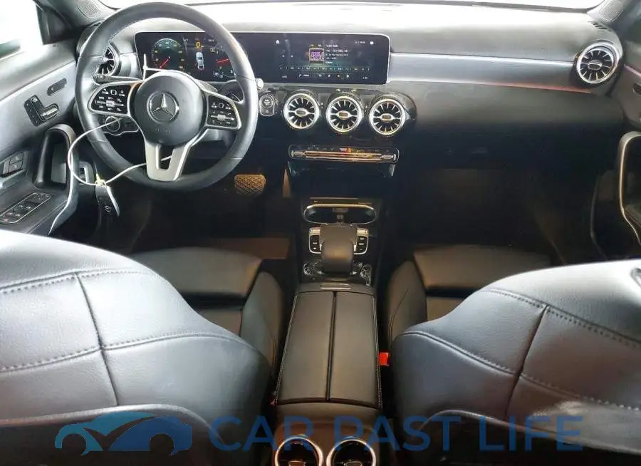 WDD3G4EB4LW039451# 8