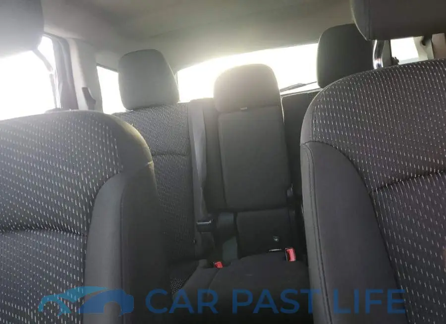 3C4PDCAB8KT867821# 10