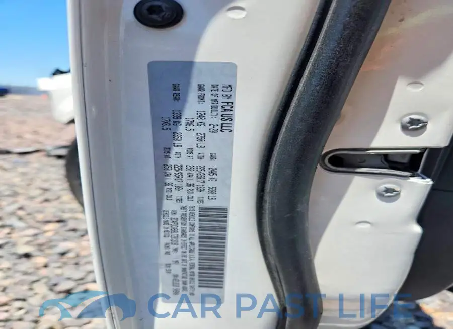 3C4PDCAB8LT201818# 13