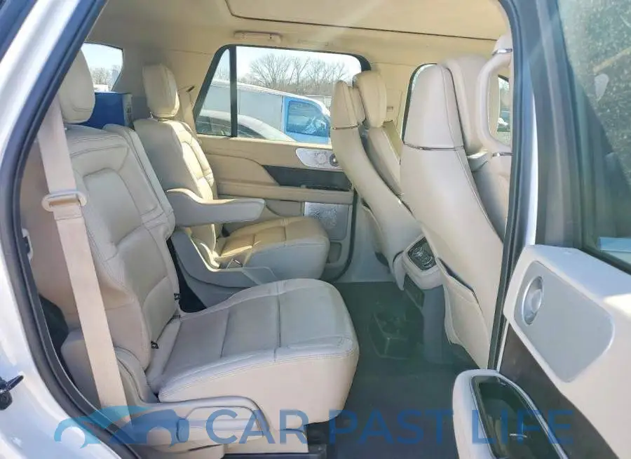 5LMJJ2LT9MEL19515# 11