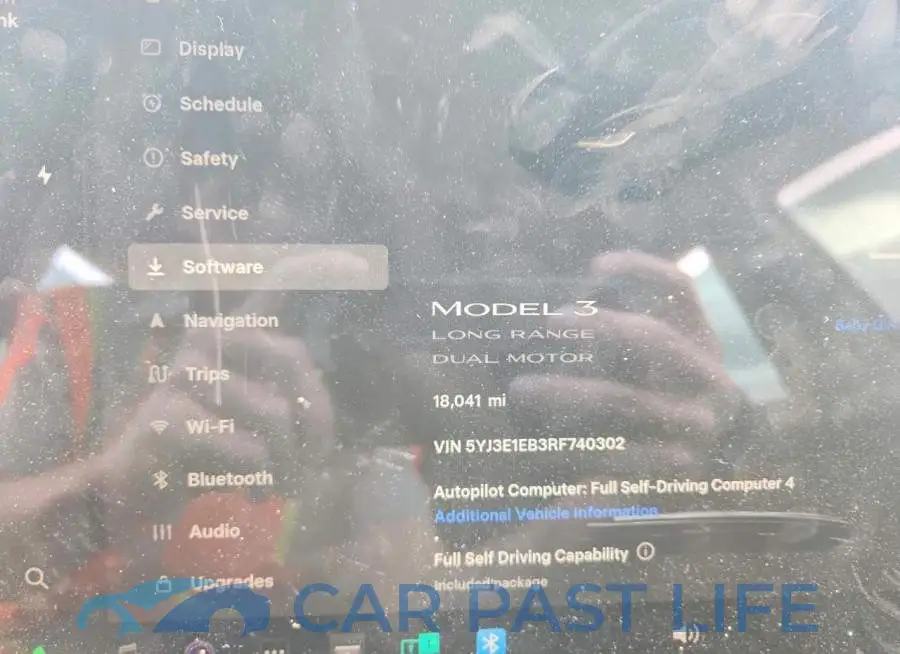 5YJ3E1EB3RF740302# 9