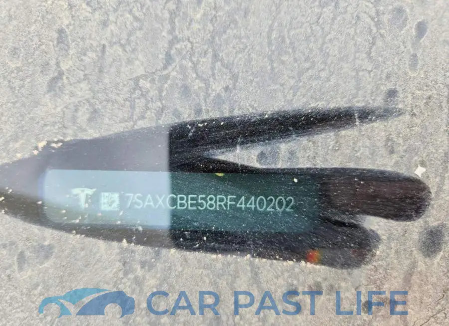 7SAXCBE58RF440202# 12