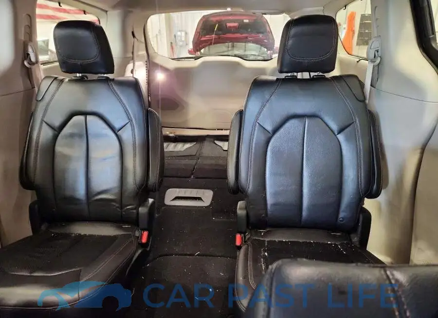 2C4RC1BG6JR270002# 10