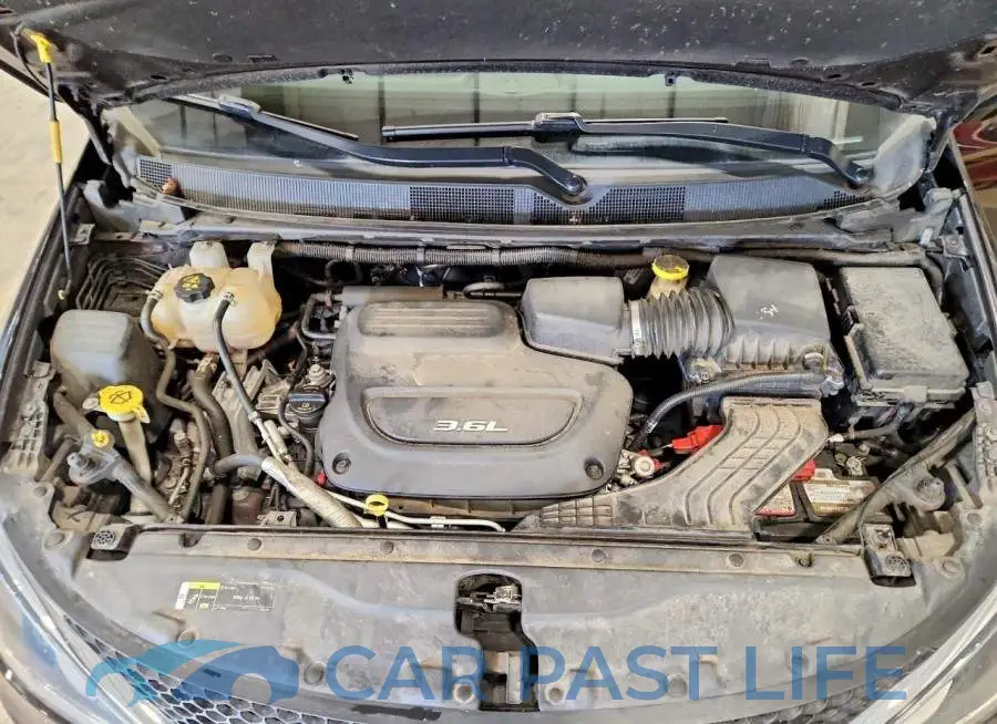 2C4RC1BG6JR270002# 12