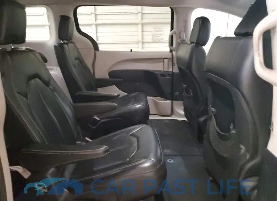 2C4RC1DGXLR266017# 11