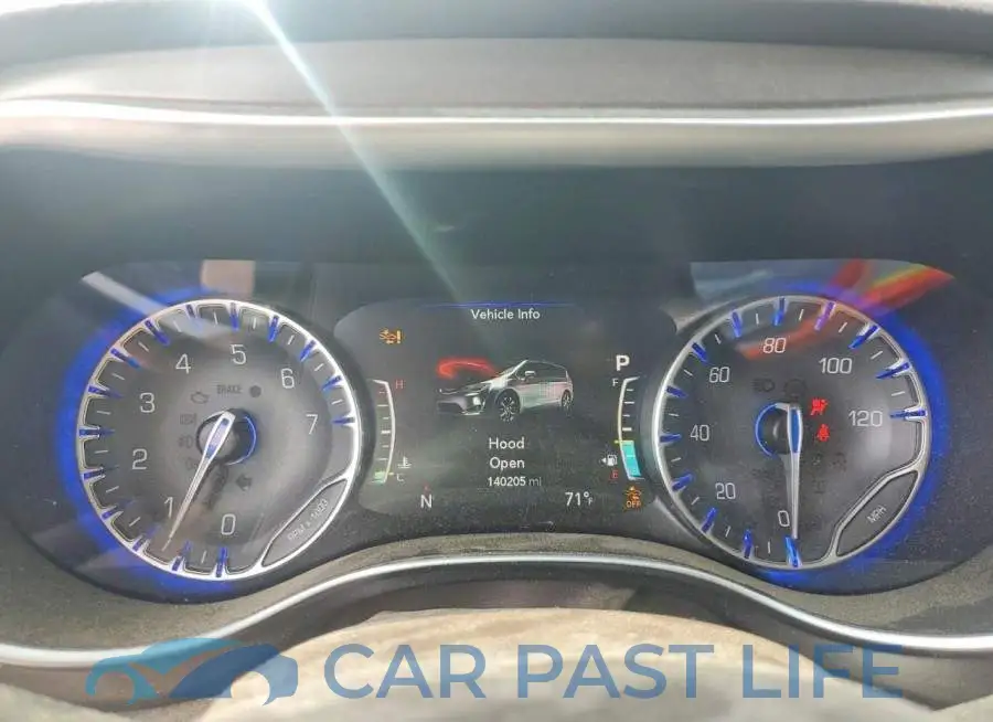 2C4RC1EG4HR622676# 9