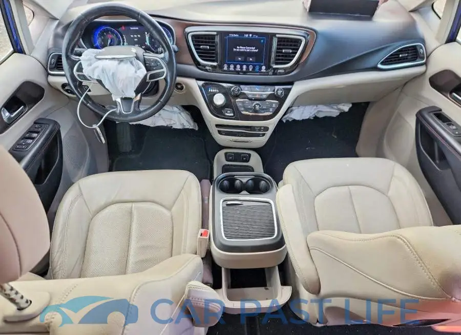 2C4RC1EG5KR686944# 8