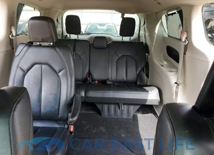 2C4RC1EG8LR257640# 10