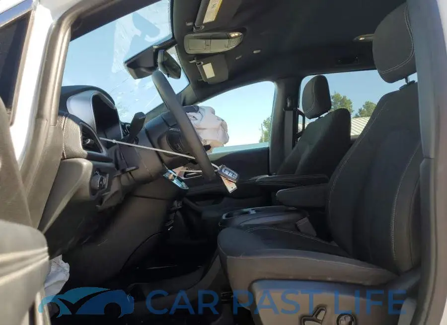 2C4RC1FG8PR500741# 7