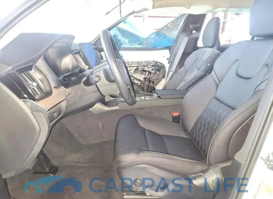 YV4062PB7S1372799# 7