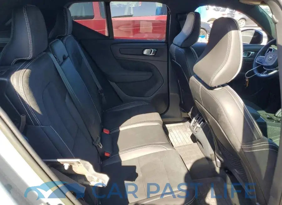 YV4162UM9N2791102# 11