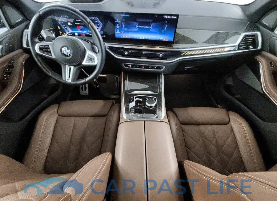 5UX33EU04T9018947# 8