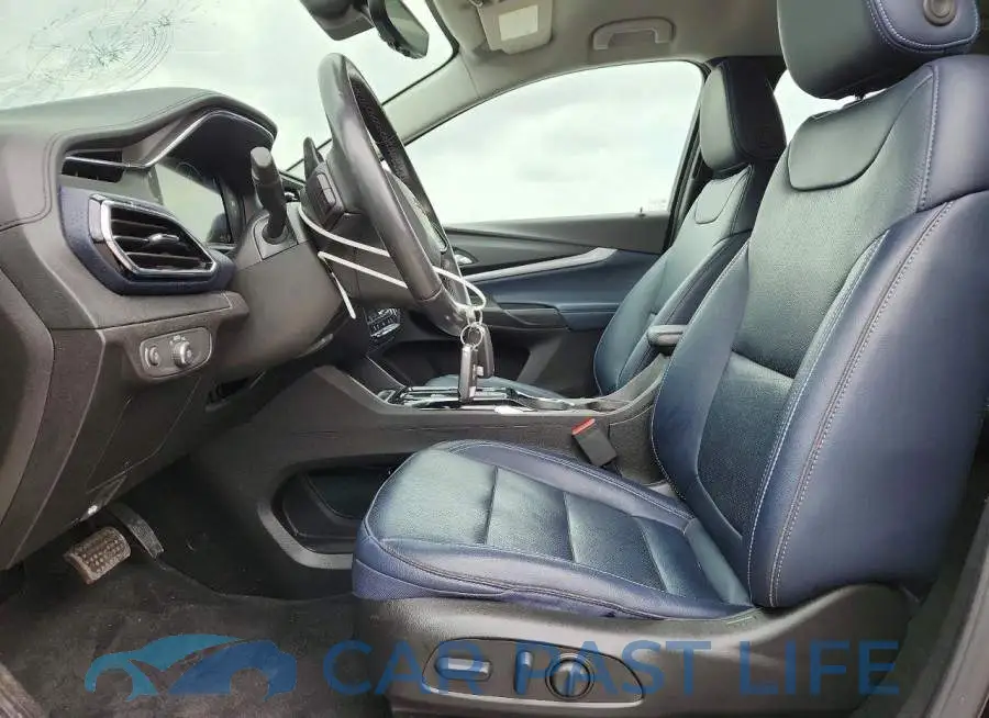 1G1FZ6S00P4205877# 7