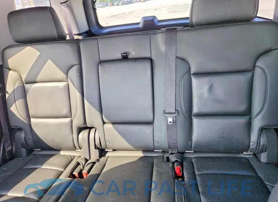 1GNSCBKC8JR151692# 10