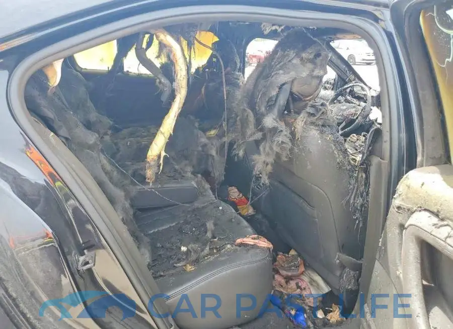 1FAHP2F80KG108559# 10