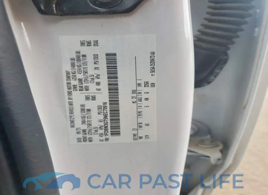 1FD8W3GT5NEC70916# 12