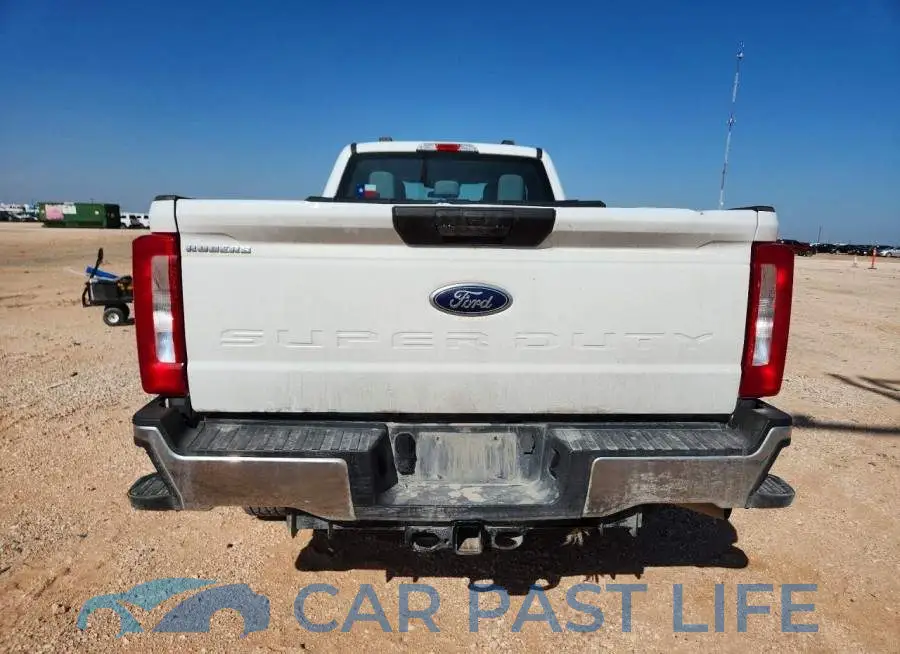 1FT7X2BA9PED94641# 6