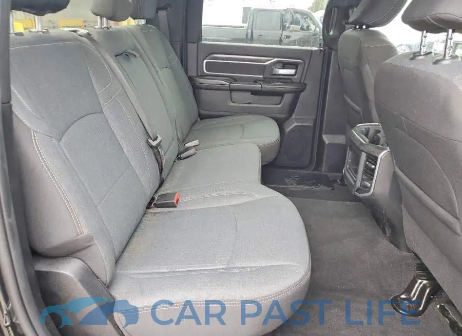 3C63RRHL4RG137982# 10