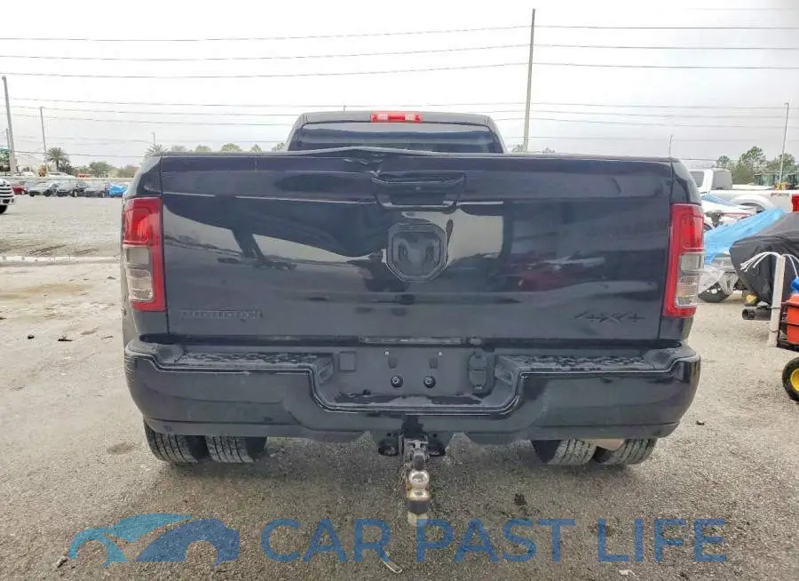 3C63RRHL4RG137982# 6