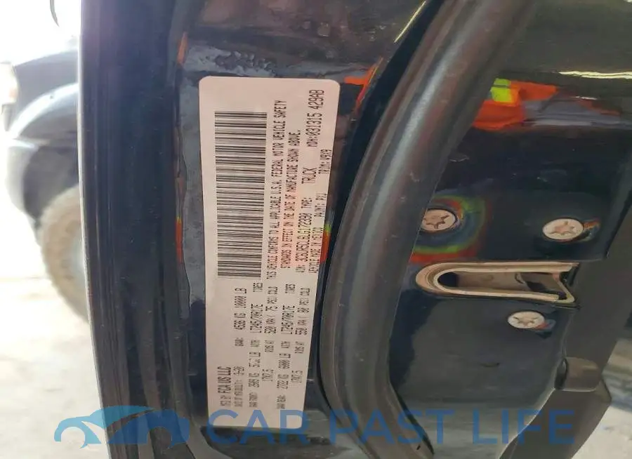 3C6UR5CL6LG172390# 12