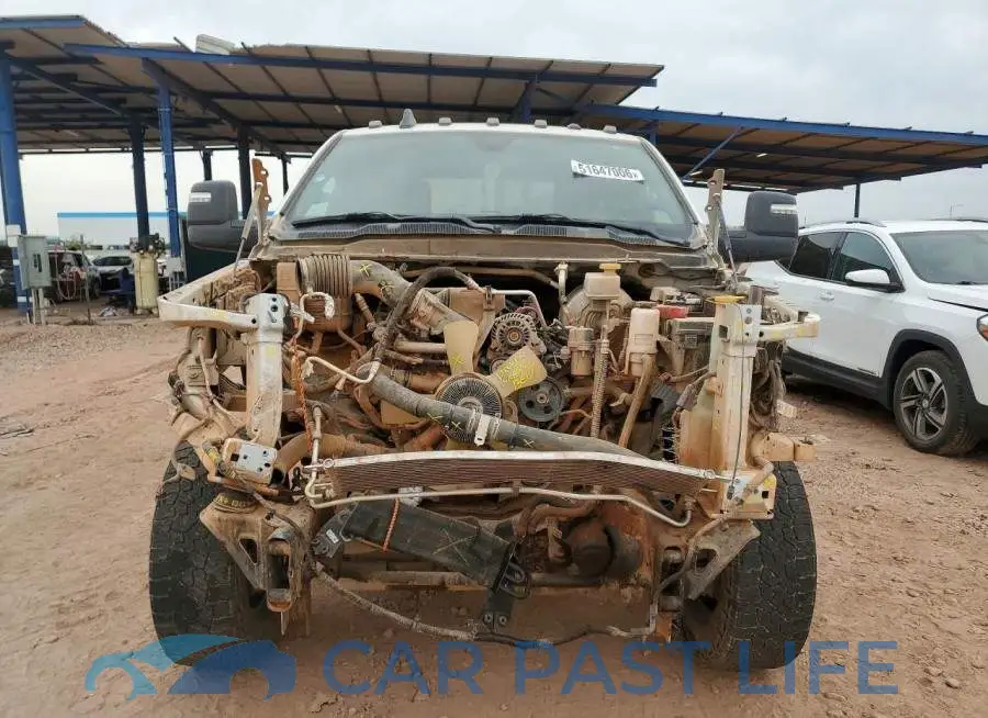 3C6UR5HJ3RG185906# 5