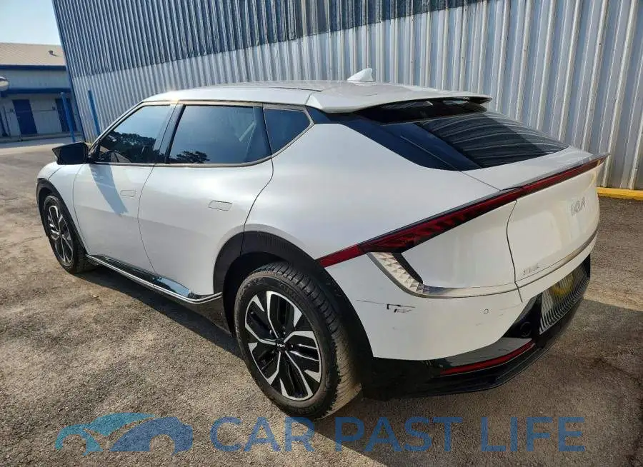 KNDC34LA1P5604556# 2
