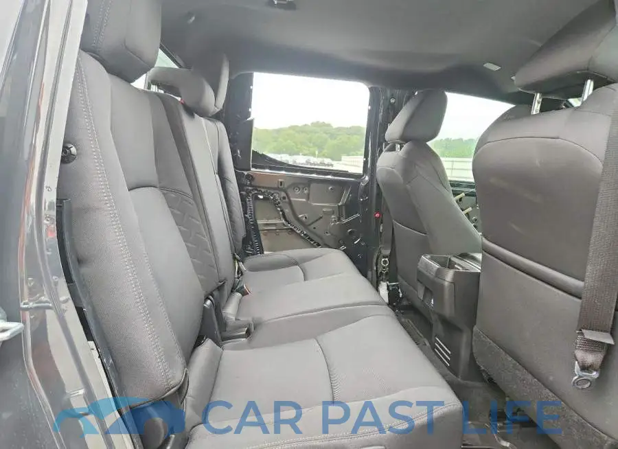 3TYLB5JN6RT035431# 10